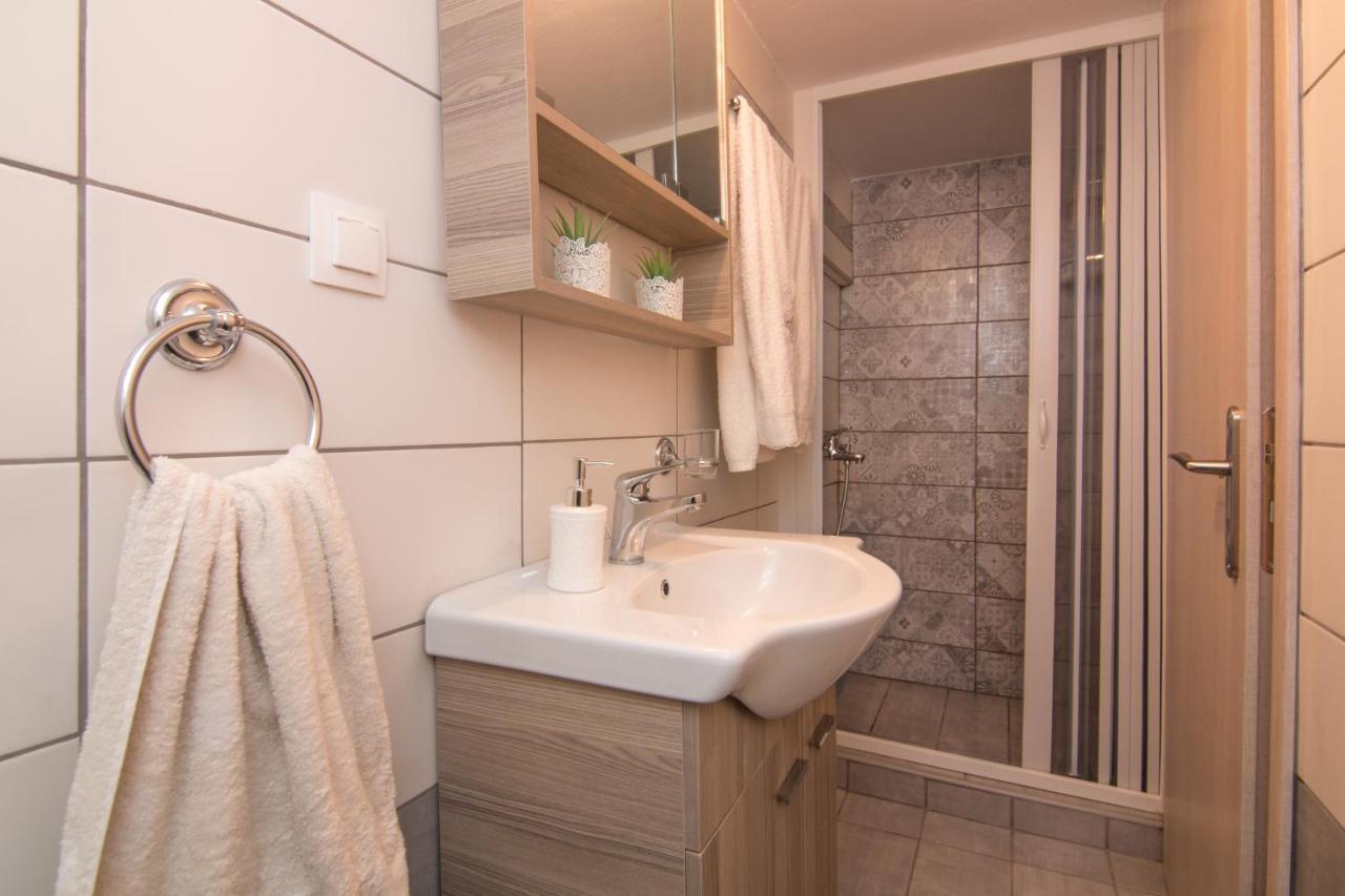 Loft Renovated Flat 5' From The Old Town Corfu Apartment Corfu  Exterior foto