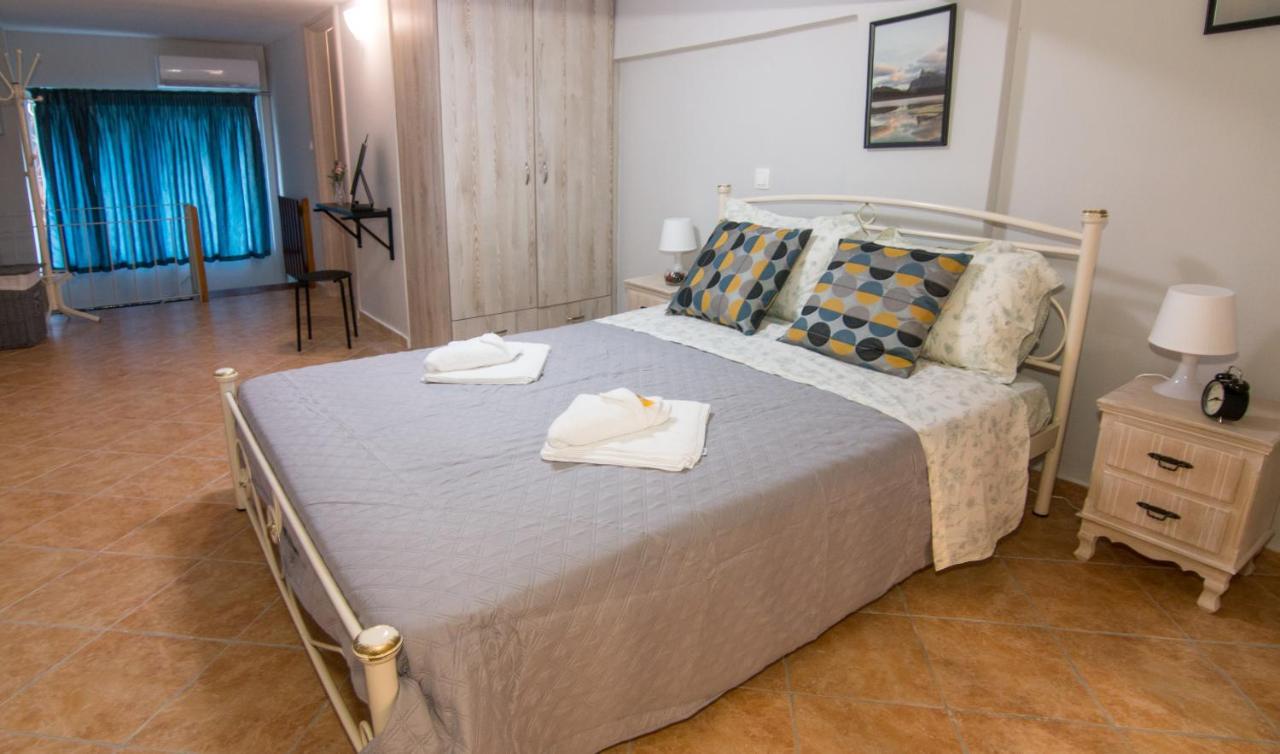 Loft Renovated Flat 5' From The Old Town Corfu Apartment Corfu  Exterior foto